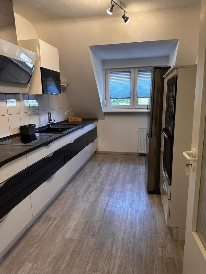 A&V Apartments Wunderschoene Rheinblick Wohnung Zum Entspannen Apt Ela Duisburg Zewnętrze zdjęcie
